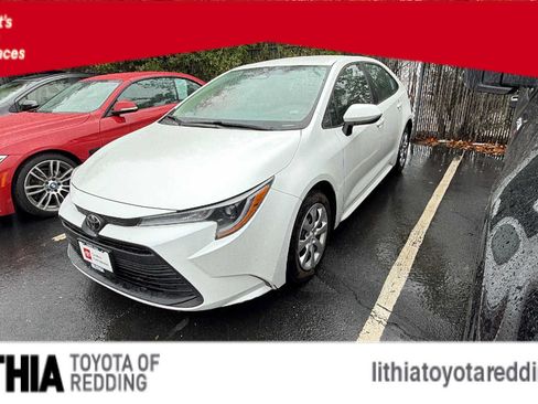 Certified 2025 Toyota Corolla LE FWD image 1