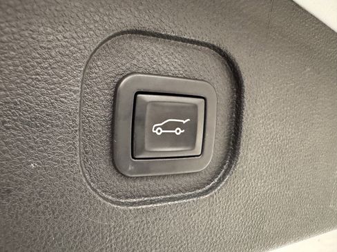 Used 2016 Chevrolet Equinox LT image 25