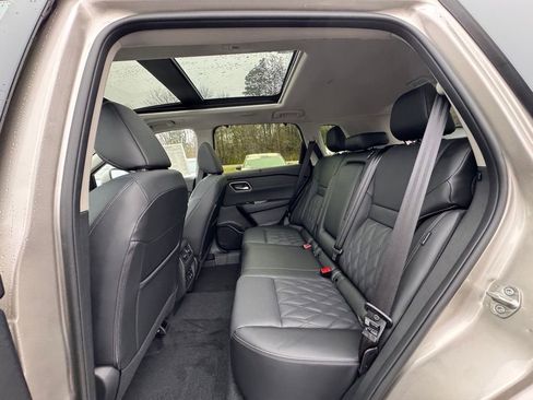 New 2026 Nissan Rogue Platinum w/ Platinum Premium Package AWD/4WD image 11