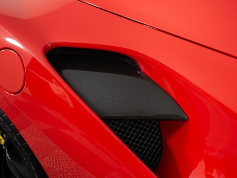 Used 2017 Ferrari 488 Spider RWD image 22