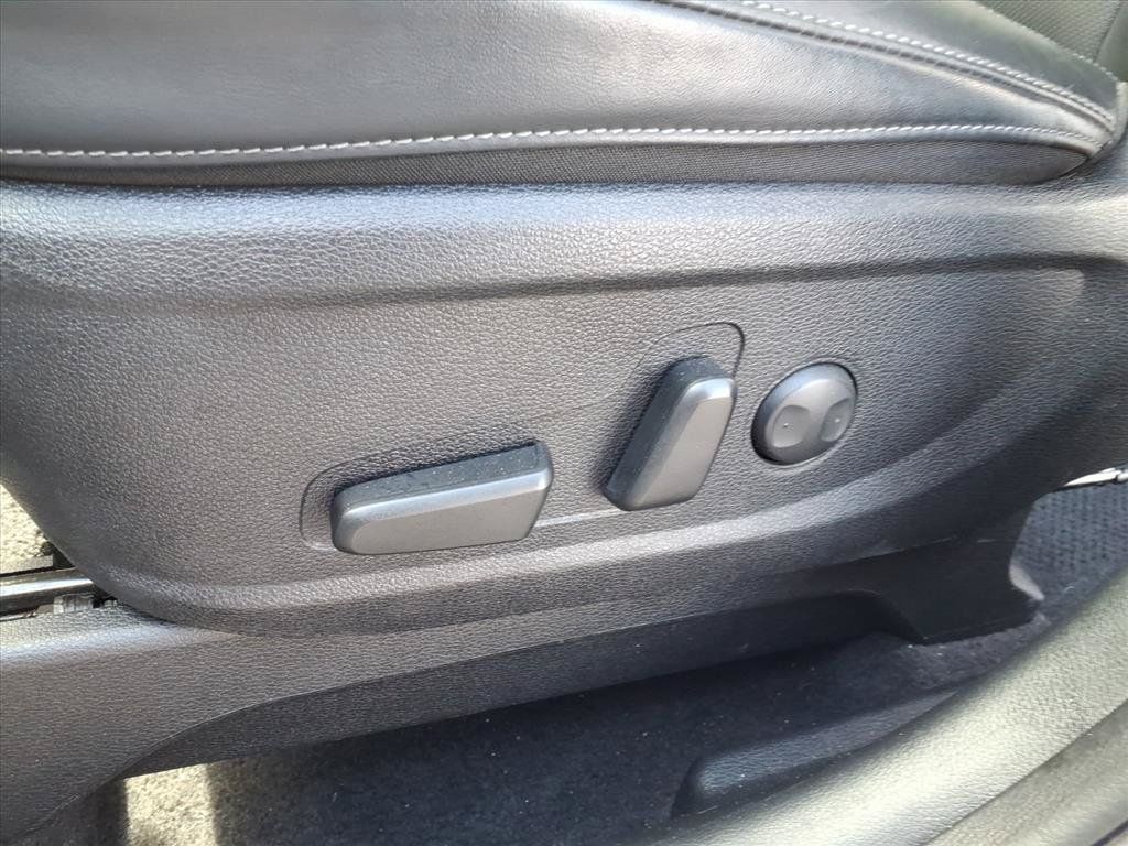 Used 2025 Kia Telluride S FWD image 25