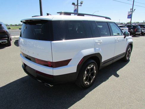 Used 2025 Hyundai Santa Fe SEL AWD/4WD image 6