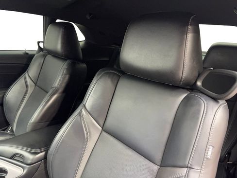 Used 2023 Dodge Challenger SXT w/ Plus Package image 26