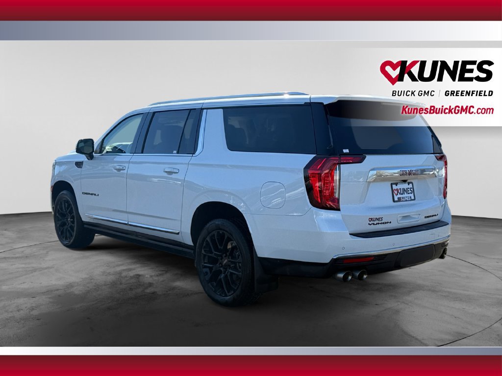 Used 2023 GMC Yukon XL Denali AWD/4WD image 8