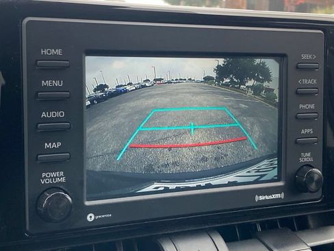 Used 2021 Toyota RAV4 LE FWD image 22