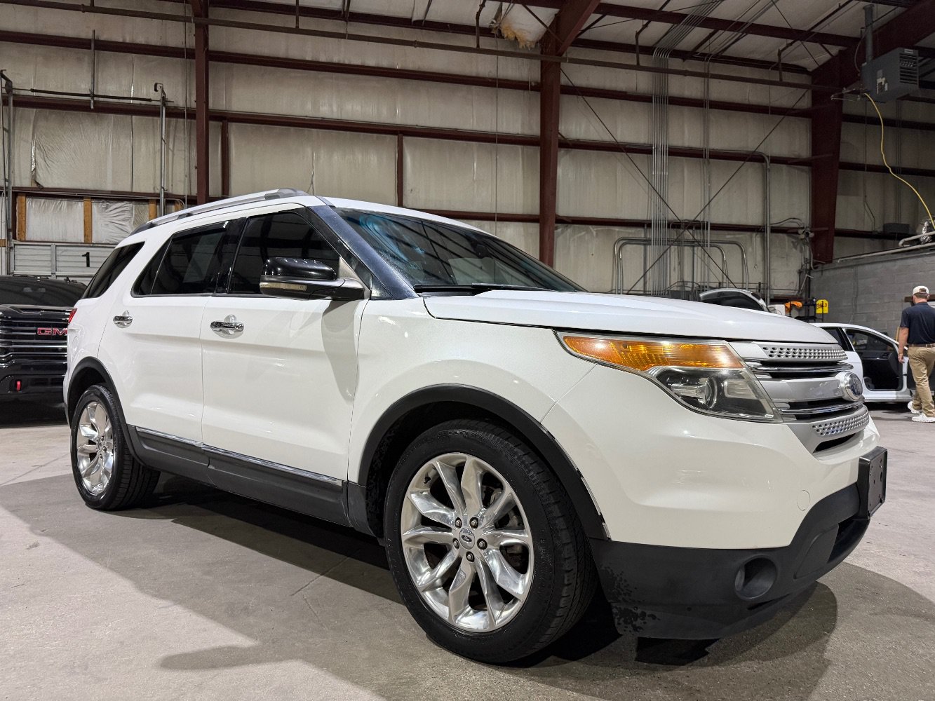 Used 2011 Ford Explorer XLT w/ 202A Rapid Spec Order Code FWD image 1