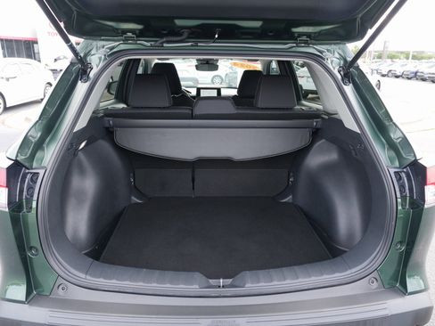 Used 2024 Toyota Corolla Cross LE image 13
