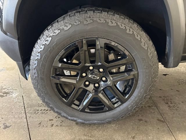 Used 2024 Chevrolet Colorado Trail Boss w/ Advanced Trailering Package AWD/4WD image 7