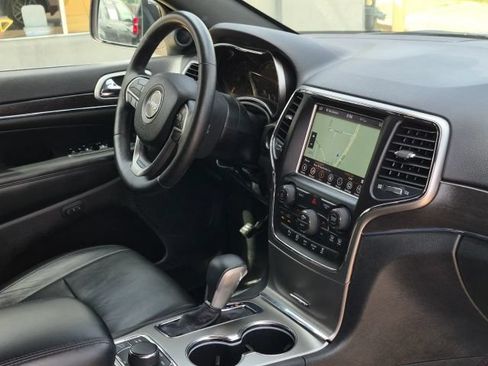 Used 2018 Jeep Grand Cherokee Limited AWD/4WD image 13