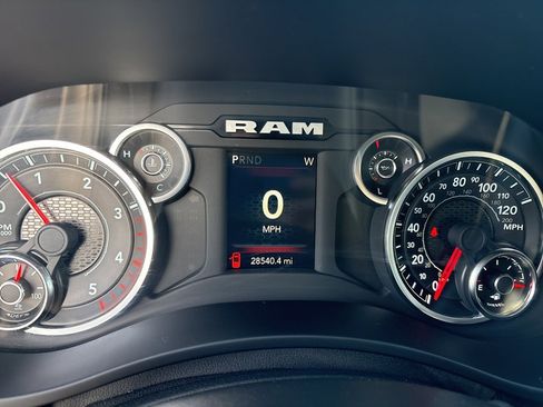 Used 2024 RAM 3500 Big Horn image 12