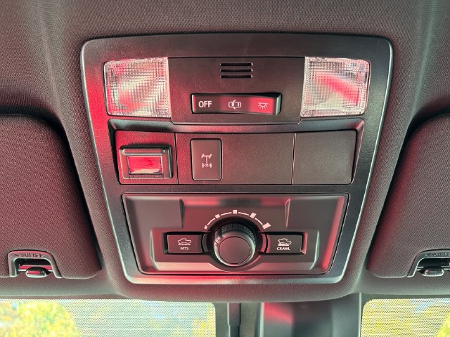 Used 2021 Toyota Tacoma TRD Off-Road AWD/4WD image 43