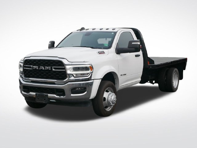 Used 2023 RAM 4500 SLT w/ Quick Order Package 27G SLT AWD/4WD image 3