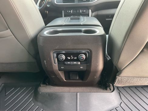 Used 2021 Chevrolet Tahoe Z71 AWD/4WD image 25