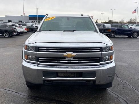 Used 2016 Chevrolet Silverado 2500 LT image 2