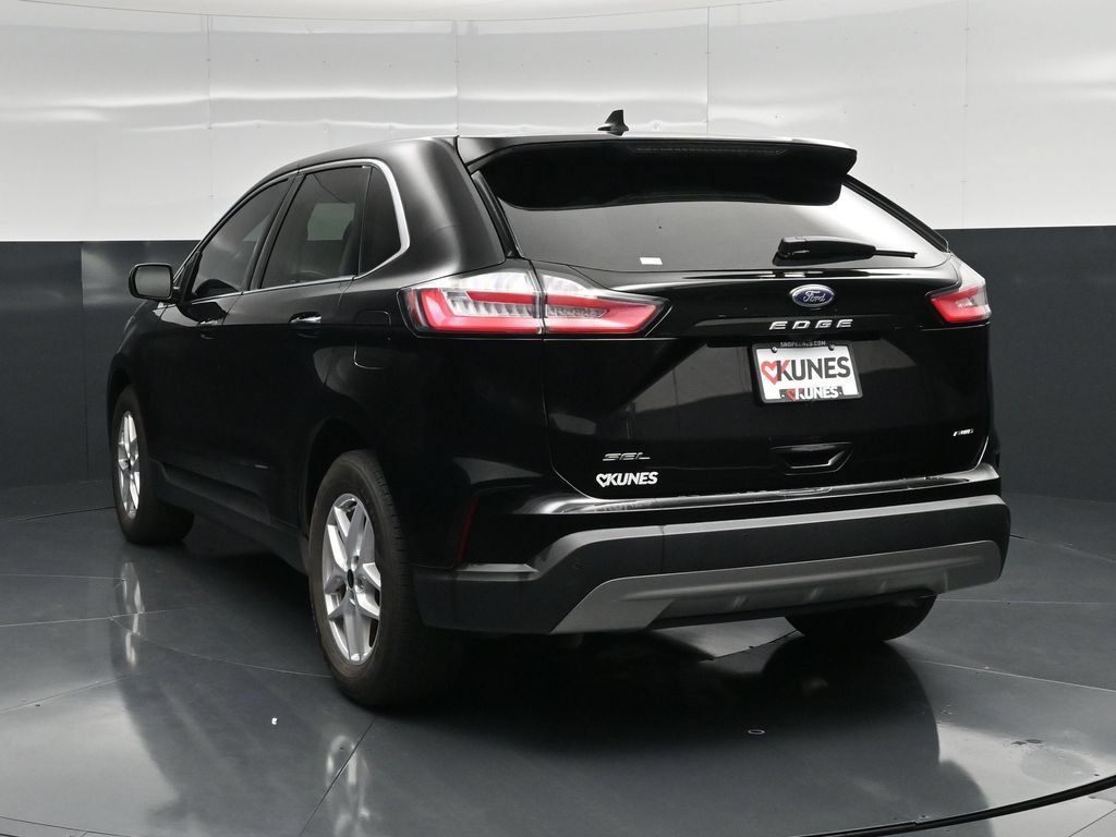 Used 2024 Ford Edge SEL AWD/4WD image 8
