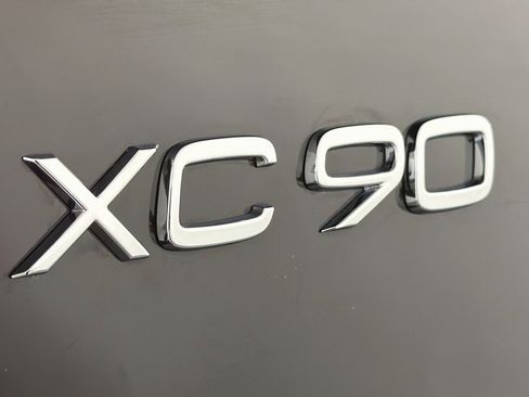 Used 2024 Volvo XC90 B6 Ultimate w/ Lounge Package AWD/4WD image 10