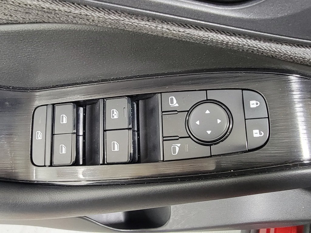 Used 2023 Nissan Rogue S FWD image 24