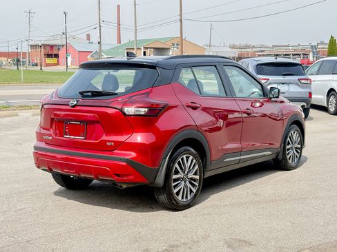 Used 2023 Nissan Kicks SR w/ SR Premium Package FWD image 14