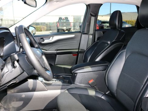 Used 2025 Ford Escape Platinum image 26