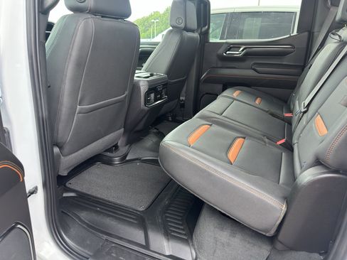 Used 2024 GMC Sierra 1500 AT4 w/ Technology Package image 7