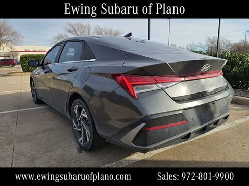 Used 2024 Hyundai Elantra Limited image 3