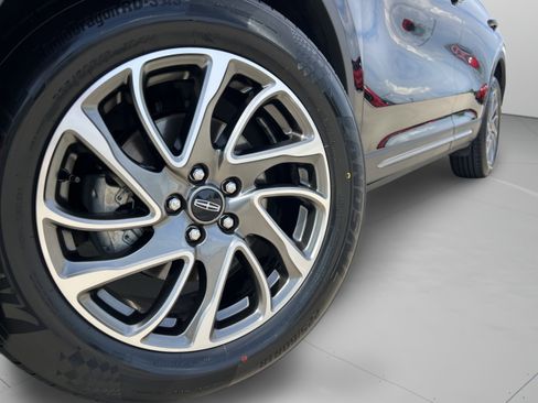 Certified 2020 Lincoln Corsair FWD image 32
