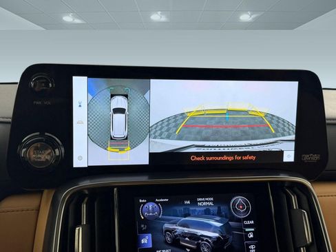 Used 2024 Lexus LX 600 4WD w/ Luxury Package image 27