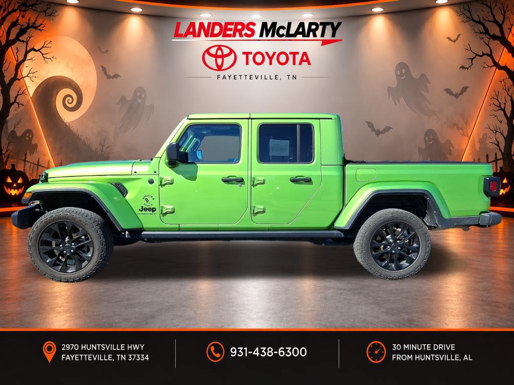 Used 2025 Jeep Gladiator Sport AWD/4WD image 6