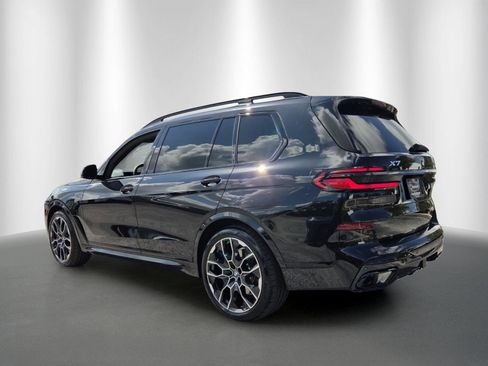 Certified 2025 BMW X7 xDrive40i w/ M Sport Package AWD/4WD image 5