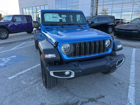 New 2026 Jeep Gladiator Sport image 8
