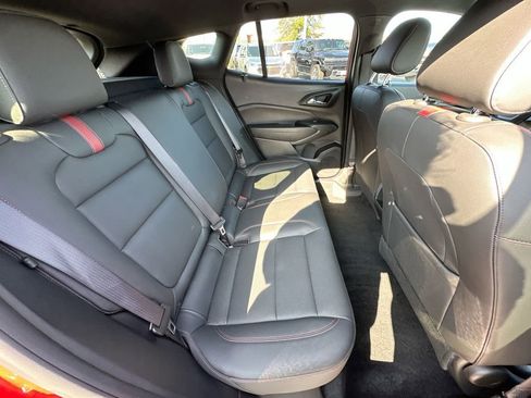 Used 2024 Chevrolet Trax RS w/ Sunroof Package image 25