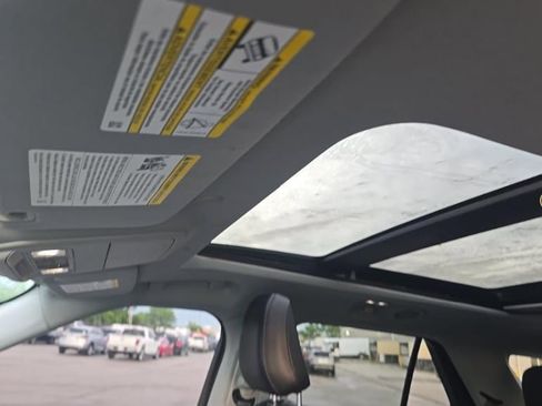 Used 2023 Ford Explorer XLT w/ Equipment Group 202A AWD/4WD image 9