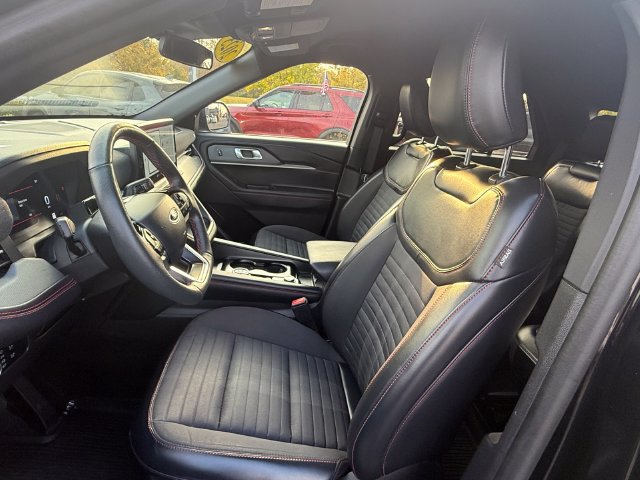 Certified 2025 Ford Explorer ST-Line AWD/4WD image 7