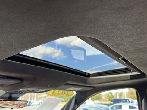 Used 2023 GMC Sierra 1500 Denali Ultimate image 18