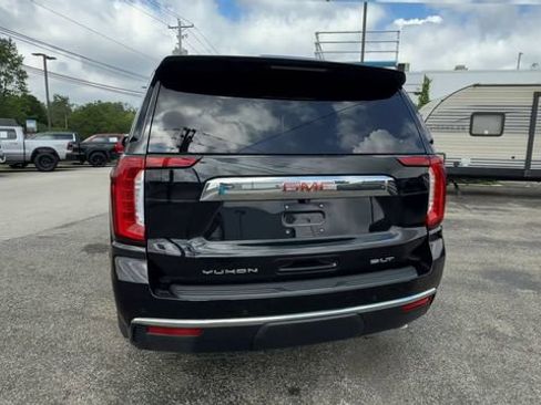 Used 2023 GMC Yukon SLT AWD/4WD image 7