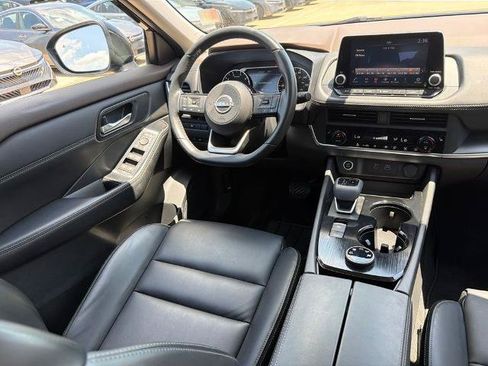 Certified 2023 Nissan Rogue SV w/ SV Premium B Package AWD/4WD image 20