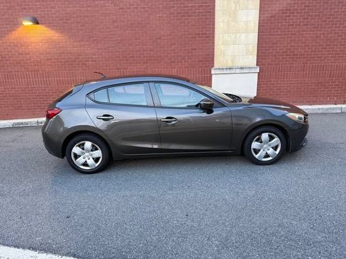 Used 2014 MAZDA MAZDA3 i Sport FWD image 2