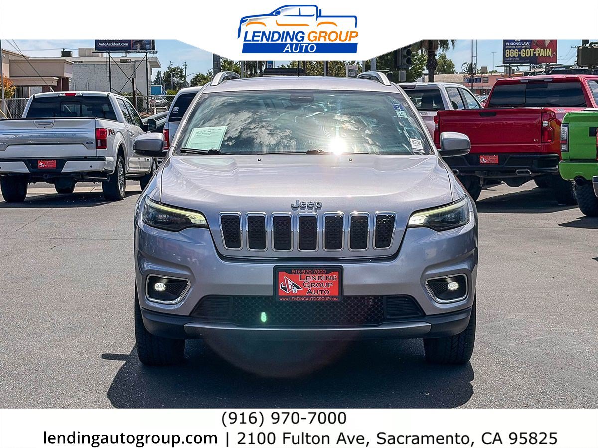 Used 2019 Jeep Cherokee Limited AWD/4WD image 6