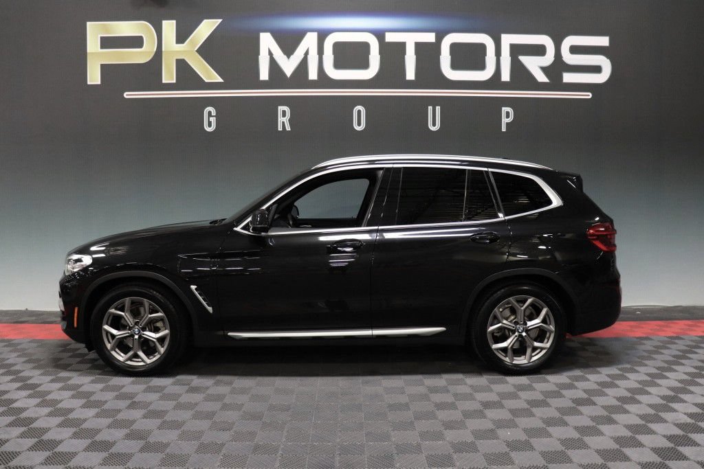 Used 2021 BMW X3 xDrive30e w/ Premium Package AWD/4WD image 3
