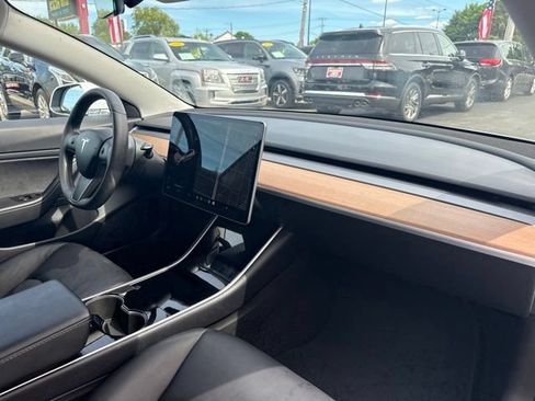 Used 2020 Tesla Model 3 Long Range AWD/4WD image 19