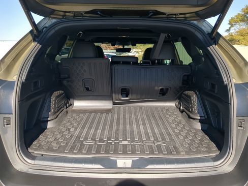 Used 2022 Subaru Outback Wilderness image 11