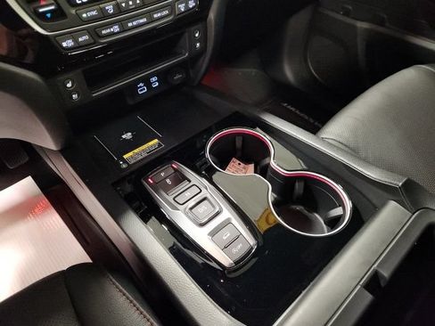 Used 2025 Honda Passport Black Edition image 17