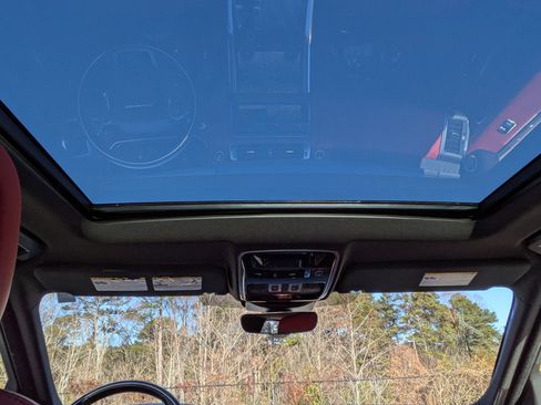 Certified 2022 Land Rover Range Rover Sport HSE Dynamic image 25