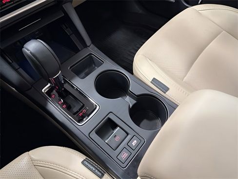 Used 2019 Subaru Outback 2.5i Limited image 24