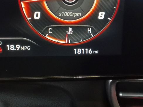 Used 2025 Hyundai Elantra SEL image 2