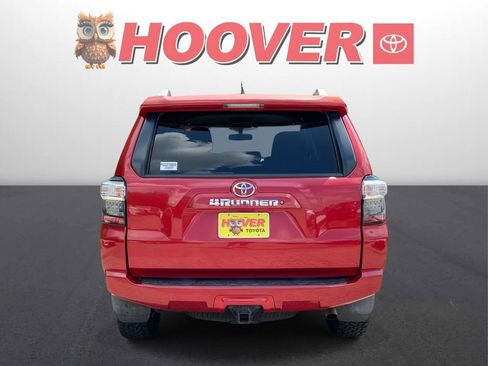Used 2016 Toyota 4Runner SR5 AWD/4WD image 3