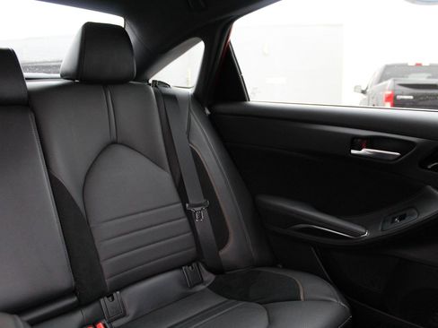 Used 2022 Toyota Avalon Touring image 15