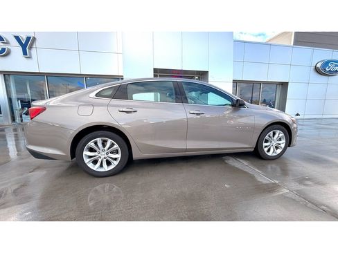 Used 2024 Chevrolet Malibu LT image 8