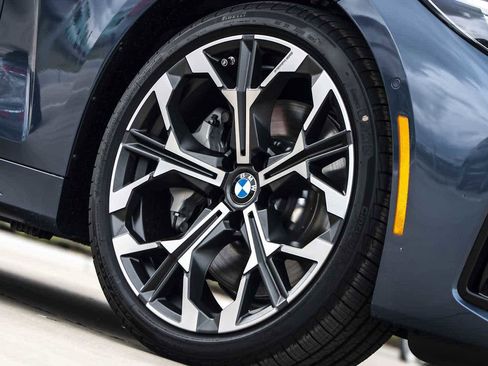 Used 2025 BMW 430i Coupe w/ M Sport Package image 6