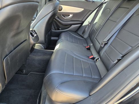 Used 2018 Mercedes-Benz C 300 Sedan image 9